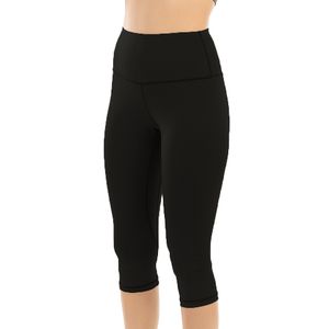 Calça Capri Em Tecido 3D Tecnology E Pala Larga Dupla Com Bolso Invisível Preto