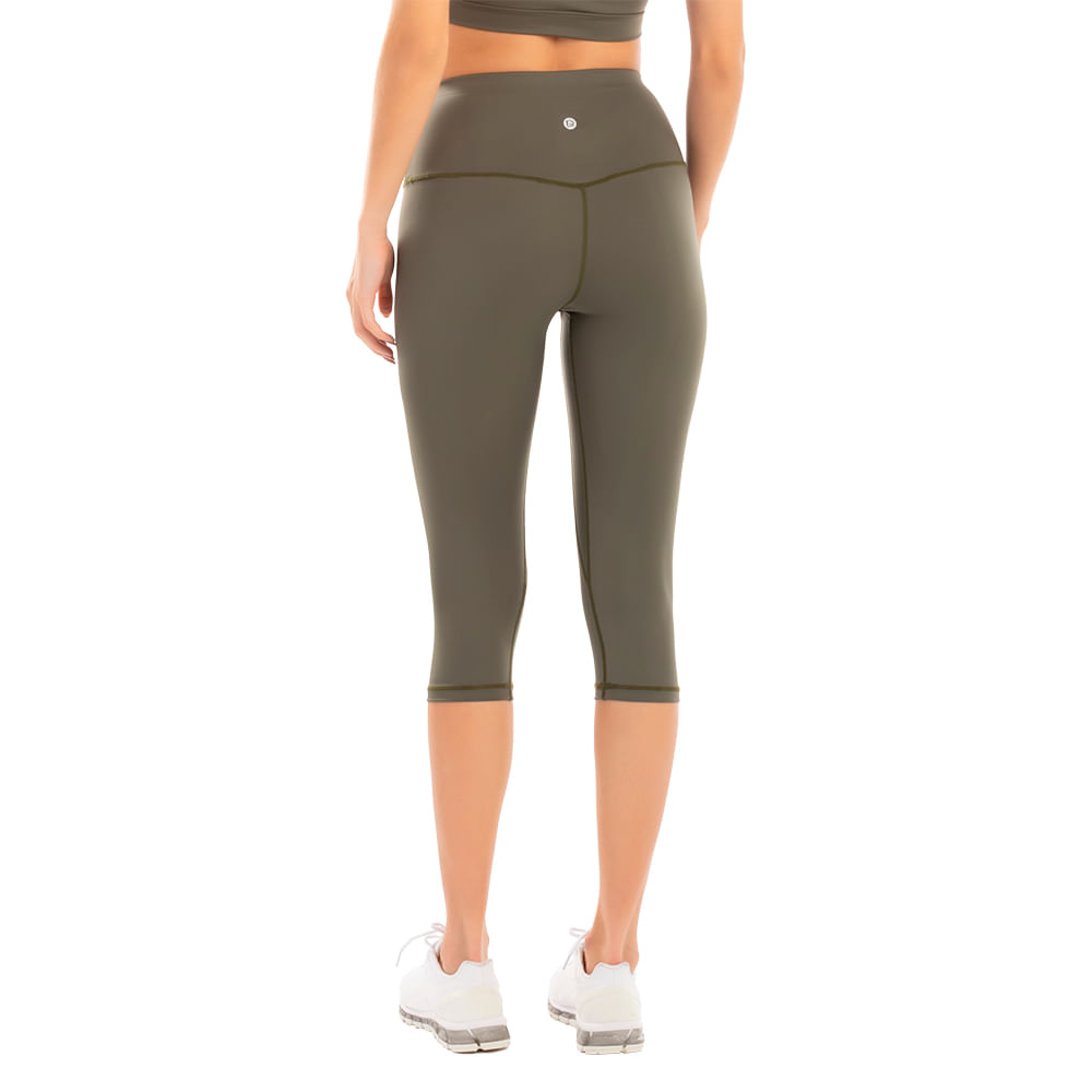 Calca-Capri-Em-Tecido-3D-Tecnology-E-Pala-Larga-Dupla-Com-Bolso-Invisivel-Verde-Militar---G